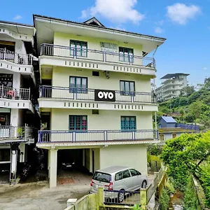 Oyo Flagship Ammu Hotel