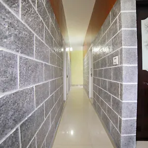 Oyo 8653 Achus Hotel